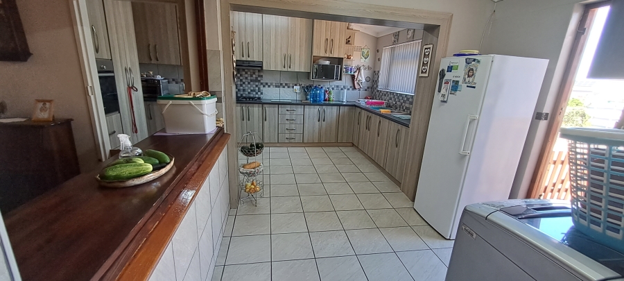 3 Bedroom Property for Sale in Vredenburg Western Cape